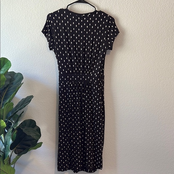 Ann Taylor Black Midi wrap Dress with White print size 2 - Picture 3 of 4